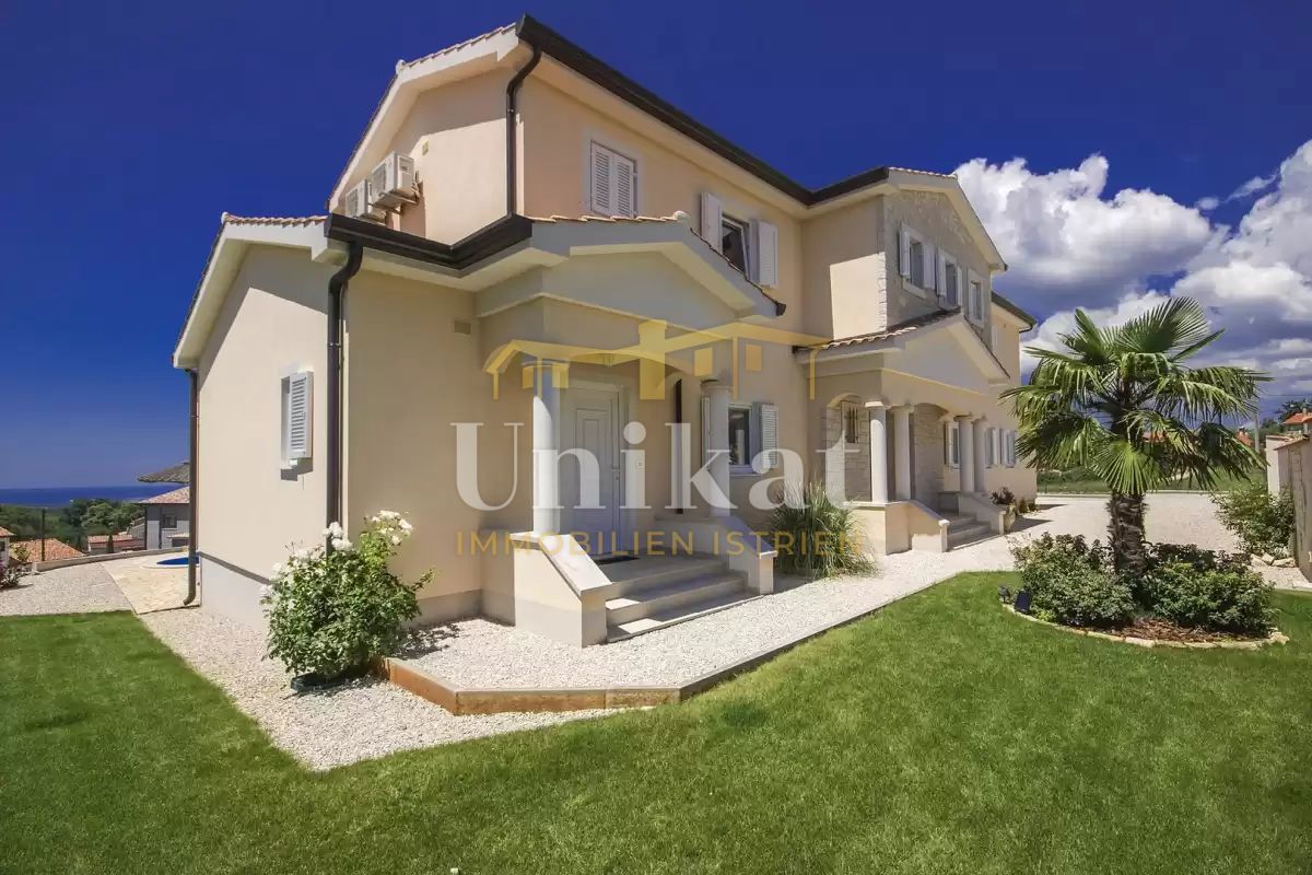 Luksuzna vila s fantastičnim pogledom na morje